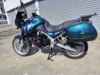 TRIUMPH TIGER 955I - 10