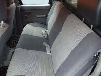 Nissan Navara Double-Cab 2.5 TD 140000 km - 10