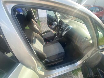 Kia venga 1.4 - 10