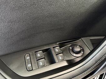 Škoda Superb 2,0 TDI,STYLE,1.MAJ,SERVISKA - 10