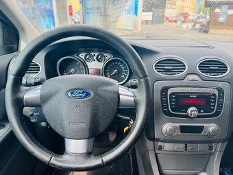FORD FOCUS 2.0i COMBI 107KW - 10