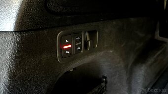 AUDI SQ7, 4.0 V8T, výbava, bez nehod, prav.servis ČR - 10