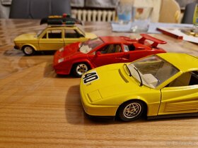 Ferrari Testarossa 1984 Burago, žlutá - 10