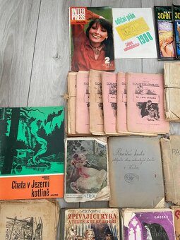 Knihy lásky, časopisy Dodokaps atd. - 10