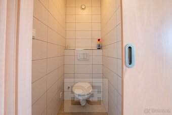 Prostorný byt 2+kk s balkonem v klidné lokalitě u metra Budě - 10