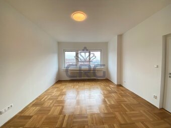 PRONÁJEM ZREKOSTRUOVANÉHO BYTU 2+KK, BRNO-STŘED - 10