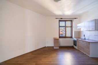 Byt 2+kk, nízké náklady, centrum - Libušinka - Trutnov - 10