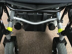 Elektrický invalidní vozík Rascal P200 - 10