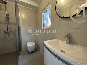 Prodej bytu 4+kk (70 m2) s dvěma terasami - Poreč, Istrie, C - 10