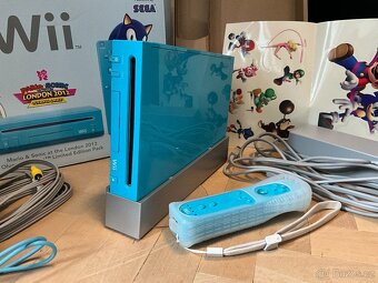 Nintendo Wii Modrá limitka Mario Sonic London Olympic 2012 - 10