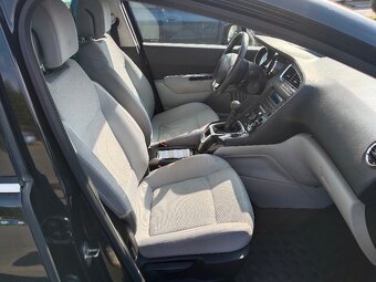 Peugeot 5008 - 10