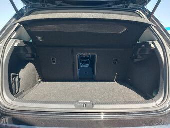 VW Golf 7 2,0TDI Allstar S.KNIHA - 10