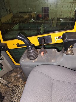 Prodám čelní nakladač WOLF - 10