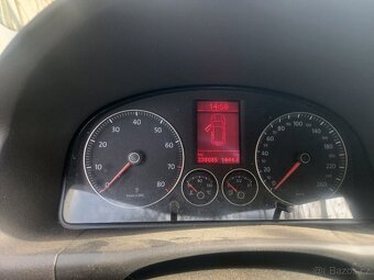 Vw Touran r. 2006 2.0 Fsi 110kw - 10
