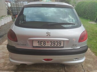 Peugeot 206 - 10