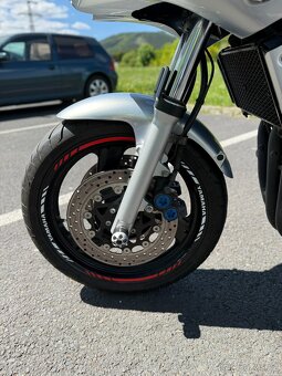 Yamaha FZS 600 Fazer - 10