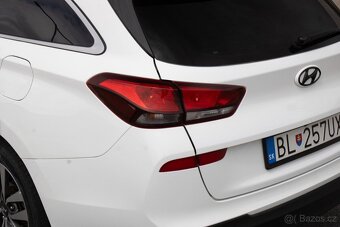 Hyundai i30 CW 1.6 CRDi 136 Family - 10
