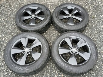 Pěkná zimní orig alu Škoda Kodiaq 215/65/17 vzorek 8mm - 10