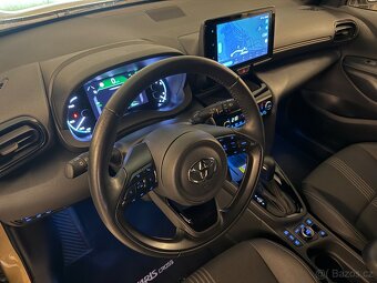 Toyota Yaris Cross,1.5HSD,4x4,ČR,1.MAJ,1/2022,29546km,ZÁRUKA - 10