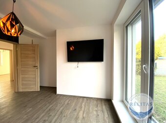 Prodej rodinného domu 160 m² se zahradou, pozemky 915 m², Zb - 10