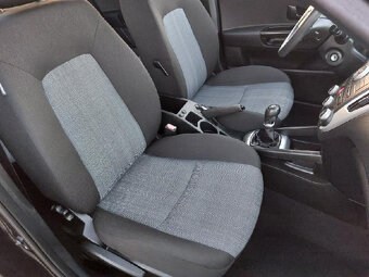 Kia Ceed Kombi 1.4 16V 77kW registrace 12/2011 Nová STK - 10