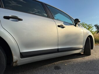 Citroën C4 1.4 16V - 10