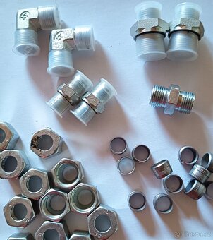 1,5t a 2,0t hydraulický nůžkový zvedák DDR - 10