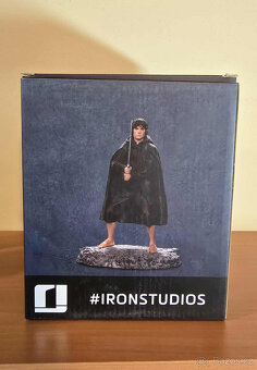 Kompletní sada sošek hobitů z Pána Prstenů od Iron Studios - 10