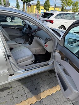 Mercedes-Benz E3.2 - 10