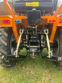 Traktor TIGER 504 - 10