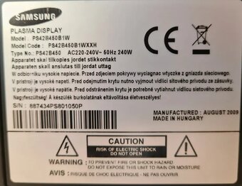 Samsung PS42B450B1W + Set-top box - 10