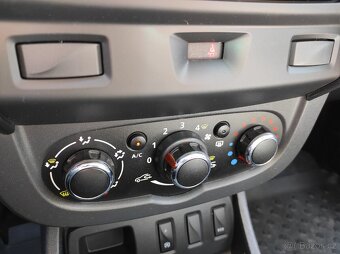 Dacia Duster 1.6 16V R.V.2016 KOUPENO V ČR 1.MAJ. KLIMA - 10