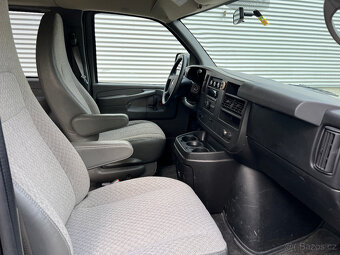Chevrolet Express 4x4, rok 2013, 5.3 V8, 8 míst, 1.majitel - 10