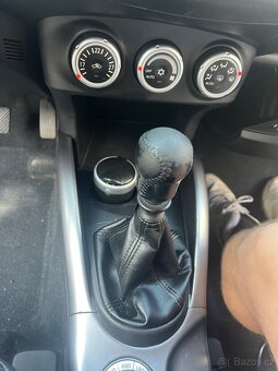 Peugeot 4007, 2.2 HDI - 10