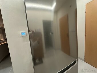 Lednice s mrazákem LG - 10