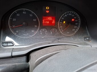 VW Golf V 1.4i 55kw/ / Celek na díly/ // - 10