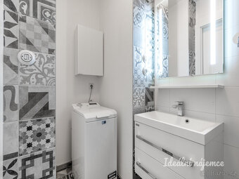 Pronájem bytu 2+kk, Peckova, Karlín,  28500 Kč/měs, 64 m2 - 10