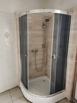 Rodinný dům pro 3 rodiny - 10