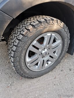 Ford Explorer V8 benzín 4x4 7-míst - 10