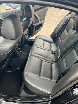 Prodám BMW E60 530D Manuál - 10