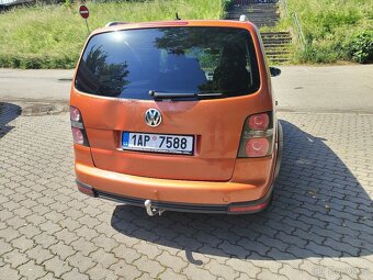 VW TOURAN CROSS 1,4TSI RV 2010 7MÍST - 10