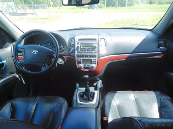 Hyundai Santa Fe 2.2 CRDi 4WD Style, 114 kW, Manuál, 4X4 - 10