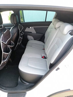 Kia Sportage 1.7CRDI 85kW, Navi, xenony, kůže - 10