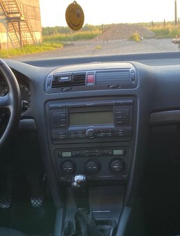Škoda Octavia 2 1.9tdi 77kw - 10
