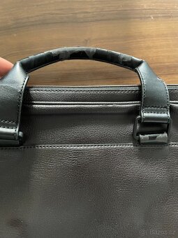 Brašna na notebook Calvin Klein (hnědá) - 10