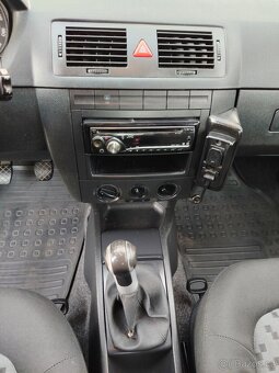 Prodám Škodu Fabii Hatchback 1.2 40kw, rok výroby 2007 - 10