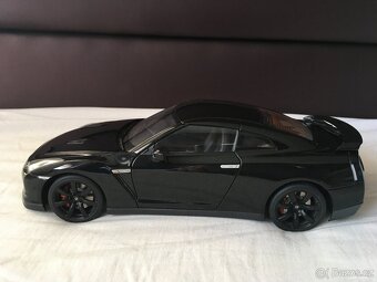 1:18 Autoart, Nissan - 10