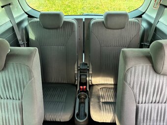 AKČNÍ CENA Opel Zafira Tourer 1.4i LPG 7míst MPV DPH - 10