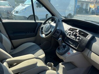 Renault Scénic 1.6i 83kW - 10