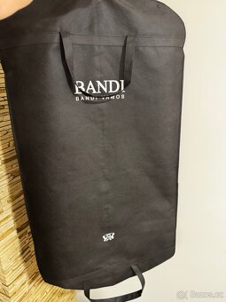 Pánský oblek BANDI + košile + motýlek – TOP stav - 10